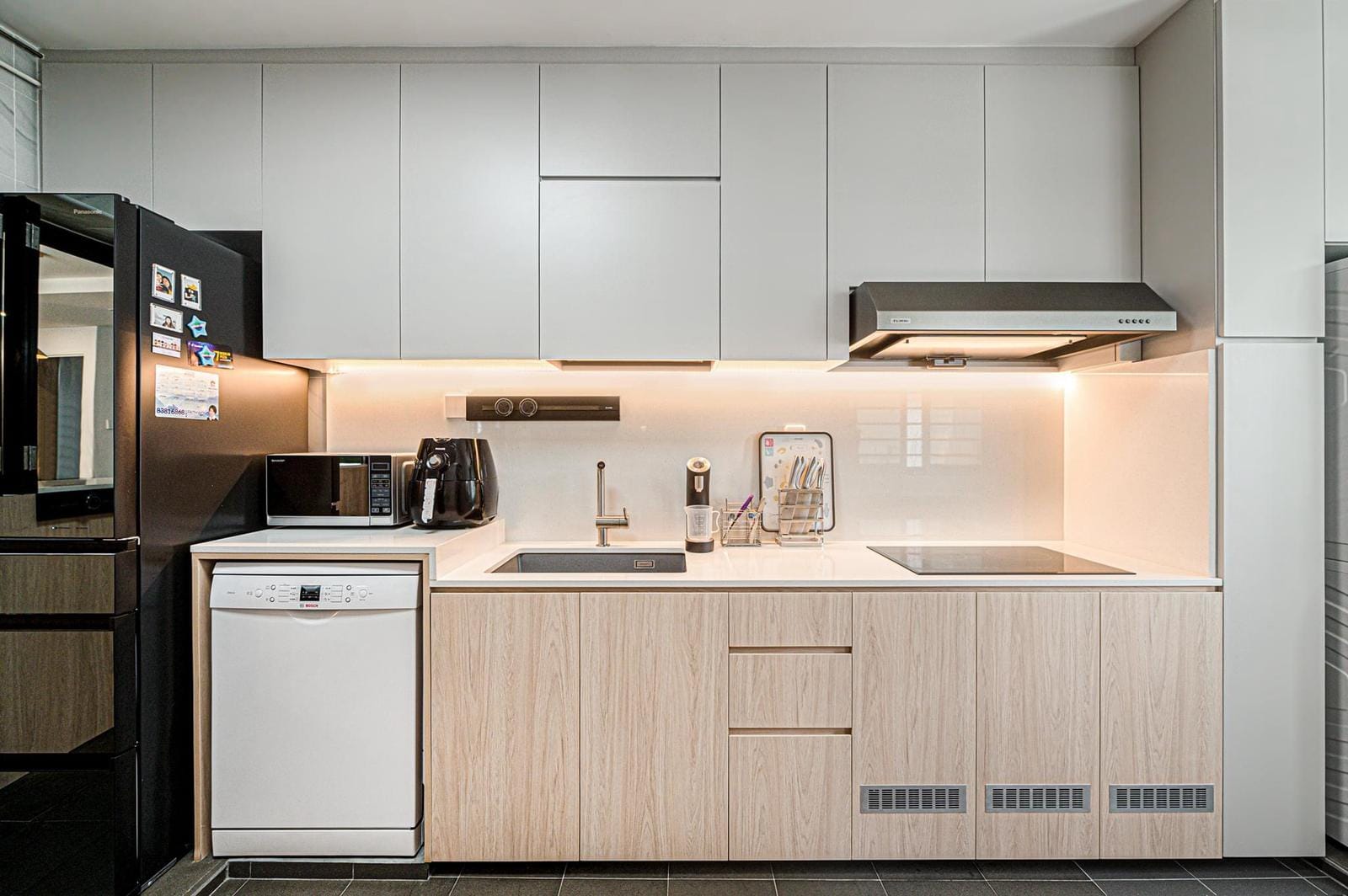 Beautiful Kitchen design with great woodwork carpentry